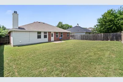 2140 Hacienda Court, Grand Prairie, TX 75052 - Photo 23