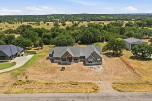 1048 Timber Hills Dr, Weatherford, TX 76087 - Photo 5