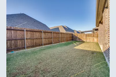 2156 Bailey Street, Carrollton, TX 75010 - Photo 25