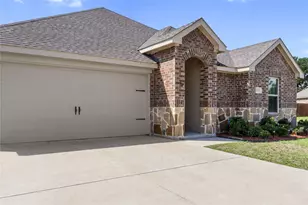1804 Pecan Vly Dr, Kaufman, TX 75142 - Photo 1