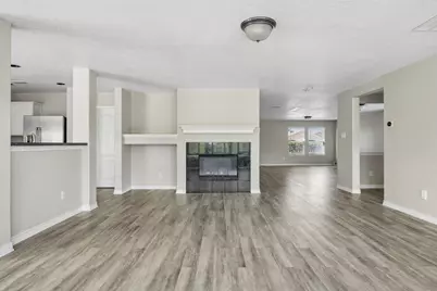 3924 Estrella Court, Fort Worth, TX 76106 - Photo 9