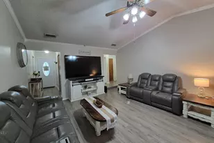 405 W Lindenwood Ln, Hewitt, TX 76643 - Photo 7