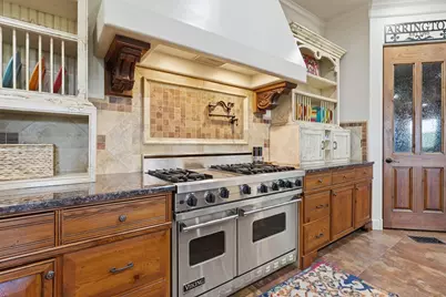 6710 Westover Drive, Granbury, TX 76049 - Photo 11