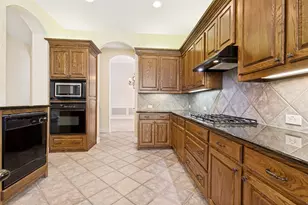 709 Pelican Hills Dr, Fairview, TX 75069 - Photo 5