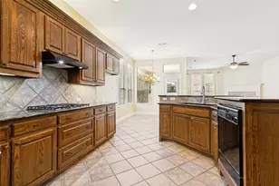 709 Pelican Hills Dr, Fairview, TX 75069 - Photo 3