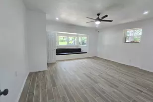 404 W Hillcrest St, Keene, TX 76059 - Photo 7