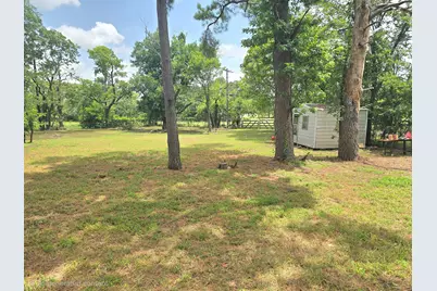 404 W Hillcrest Street, Keene, TX 76059 - Photo 27