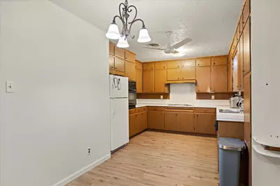 575 N Charlotte Avenue, Stephenville, TX 76401 - Photo 9