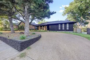 9667 Timberleaf Dr, Dallas, TX 75243 - Photo 27