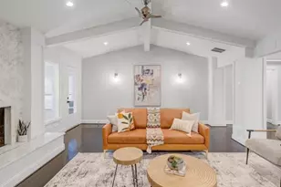 9667 Timberleaf Dr, Dallas, TX 75243 - Photo 5