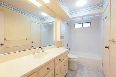 10319 Cimmaron Trail, Dallas, TX 75243 - Photo 17