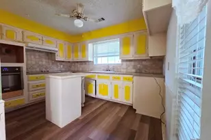 604 S Briarcrest Dr, Richardson, TX 75081 - Photo 5
