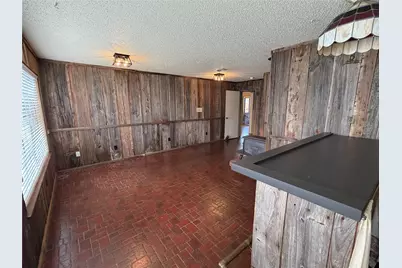 821 E Highway 199, Springtown, TX 76082 - Photo 15