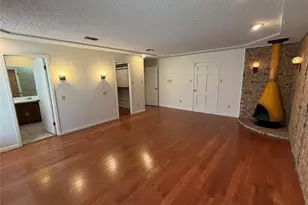821 E Hwy 199, Springtown, TX 76082 - Photo 11
