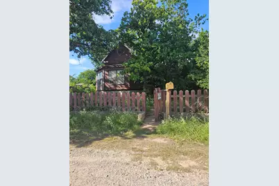 301 W Boynton, Hamilton, TX 76531 - Photo 1