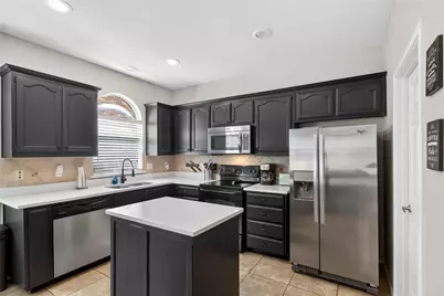 7214 Summit Parc Drive, Dallas, TX 75249 - Photo 9