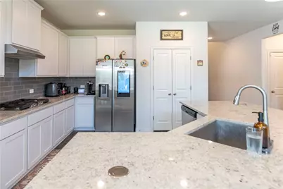 1217 Rosebay Drive, Justin, TX 76247 - Photo 7