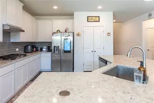 1217 Rosebay Dr, Justin, TX 76247 - Photo 7
