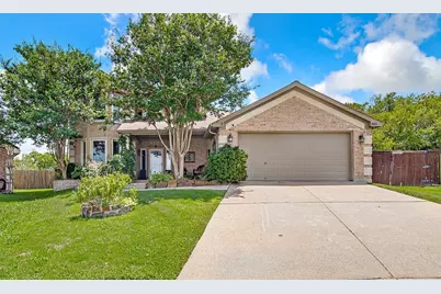800 Joshua Drive, Burleson, TX 76028 - Photo 3