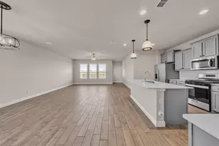 1016 Kirkham Wy, Fort Worth, TX 76247 - Photo 5