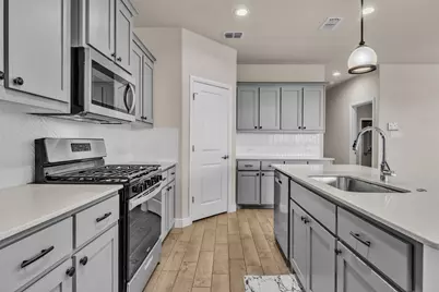 1016 Kirkham Way, Fort Worth, TX 76247 - Photo 9