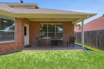 121 S Blue Bonnet Circle, Justin, TX 76247 - Photo 37