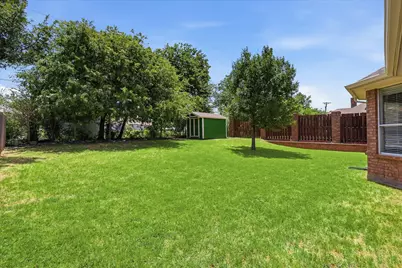 121 S Blue Bonnet Circle, Justin, TX 76247 - Photo 33