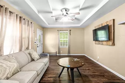 4427 Baldwin Street, Dallas, TX 75210 - Photo 3