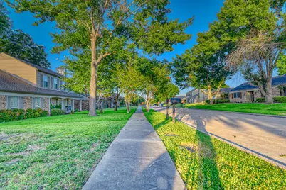 327 Southerland Avenue, Mesquite, TX 75150 - Photo 37