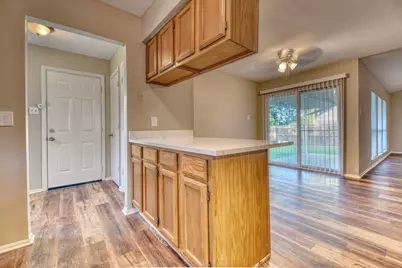 327 Southerland Avenue, Mesquite, TX 75150 - Photo 15