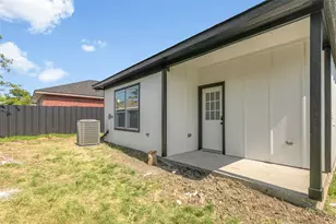 9704 Valley Mills Ln, Dallas, TX 75227 - Photo 25