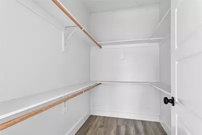 9704 Valley Mills Lane, Dallas, TX 75227 - Photo 17