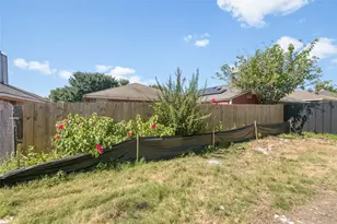 9704 Valley Mills Ln, Dallas, TX 75227 - Photo 27