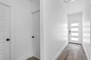 9704 Valley Mills Ln, Dallas, TX 75227 - Photo 23