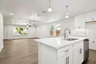 3327 Garden Ln, Dallas, TX 75215 - Photo 13