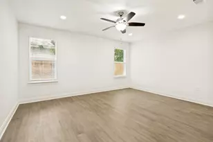 3327 Garden Ln, Dallas, TX 75215 - Photo 15
