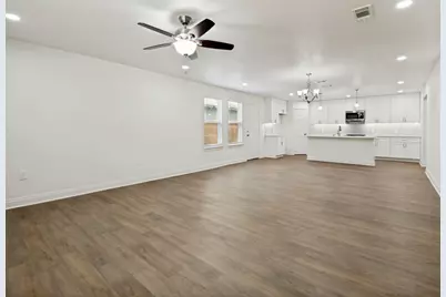 3327 Garden Lane, Dallas, TX 75215 - Photo 11