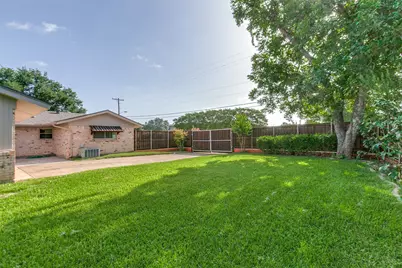 701 Brentwood Lane, Richardson, TX 75080 - Photo 21
