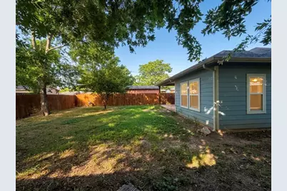2655 Jennings Avenue, Dallas, TX 75216 - Photo 9