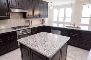 2956 Salina Dr, Grand Prairie, TX 75054 - Photo 7