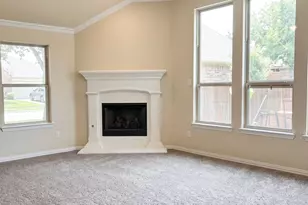 2956 Salina Dr, Grand Prairie, TX 75054 - Photo 5