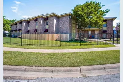 1605 5th Avenue #3, Fort Worth, TX 76104 - Photo 5