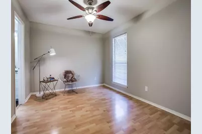 1605 5th Avenue #3, Fort Worth, TX 76104 - Photo 3