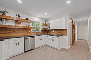 5749 Aton Ave, Westworth Village, TX 76114 - Photo 17