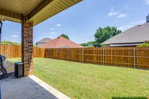 2912 Crystal Way, Grand Prairie, TX 75052 - Photo 31