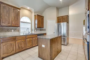 2912 Crystal Way, Grand Prairie, TX 75052 - Photo 19