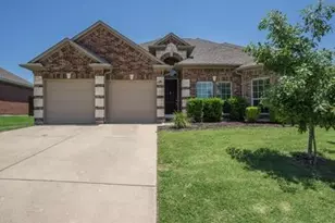 2912 Crystal Way, Grand Prairie, TX 75052 - Photo 1