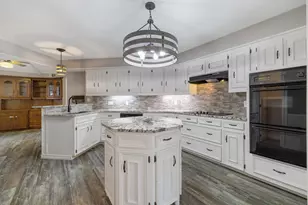 1527 Estates Way, Carrollton, TX 75006 - Photo 9