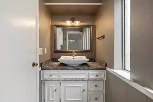 1527 Estates Way, Carrollton, TX 75006 - Photo 17