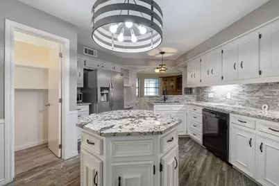 1527 Estates Way, Carrollton, TX 75006 - Photo 11